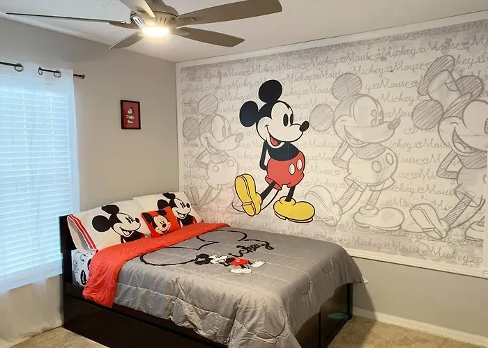 Minutes To Disney! Spacious Home W/ Private Pool, Themed Rooms!